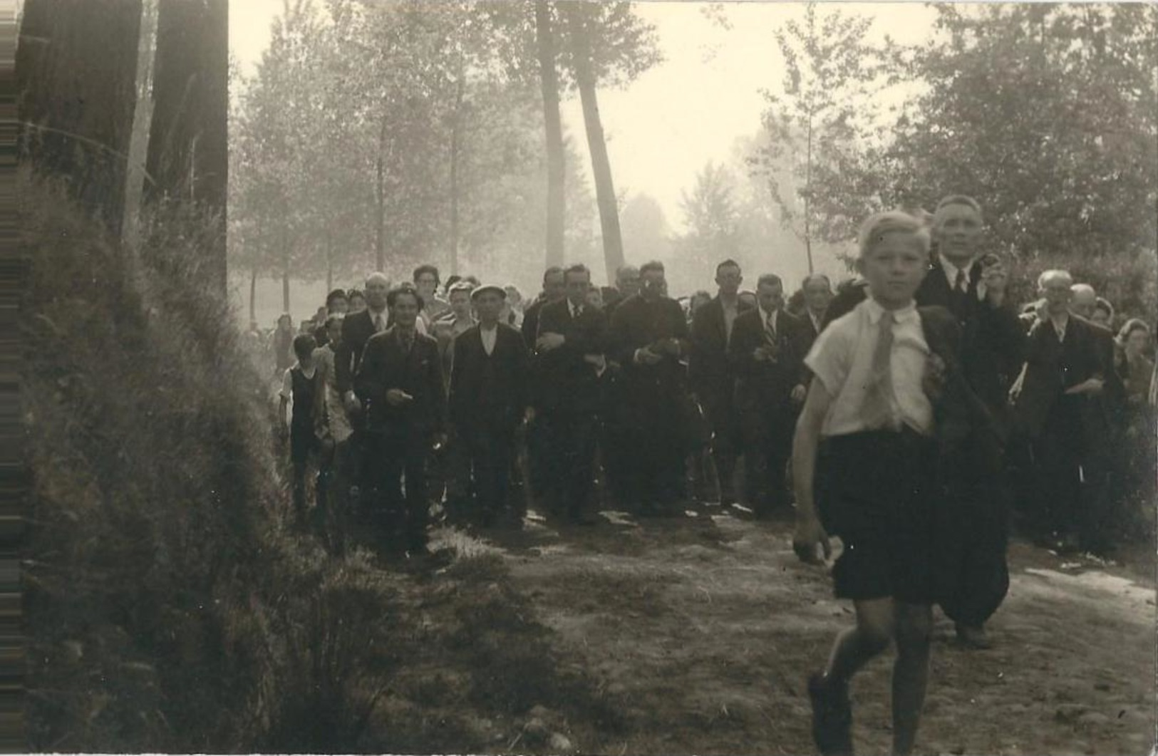 TEMSE- 12 foto's van de 'wegom' ST-Amelberga- rond 1940