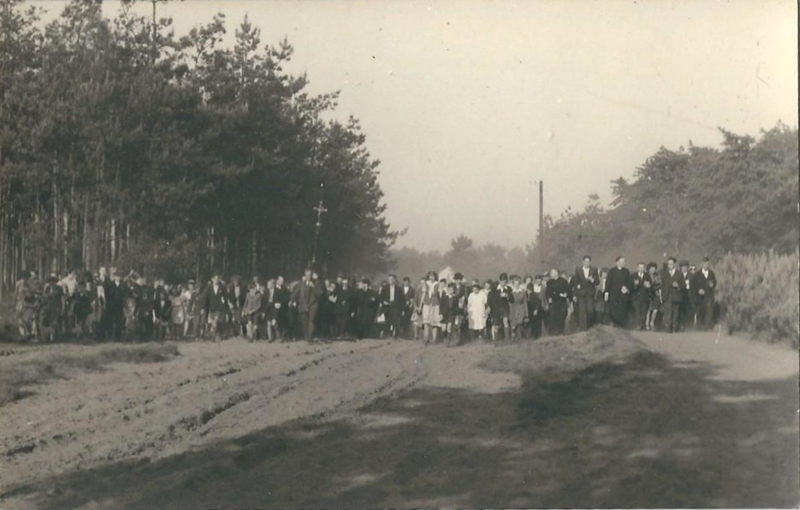 TEMSE- 12 foto's van de 'wegom' ST-Amelberga- rond 1940