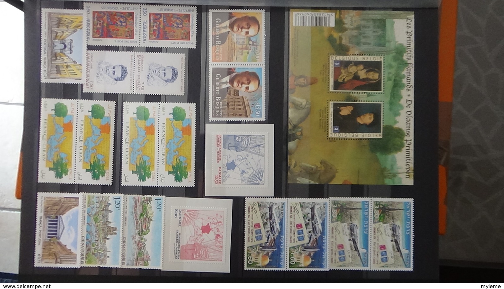 Belle collection de timbres et blocs ** du monde dont belle thématique sur les champignons. Très sympa !!!