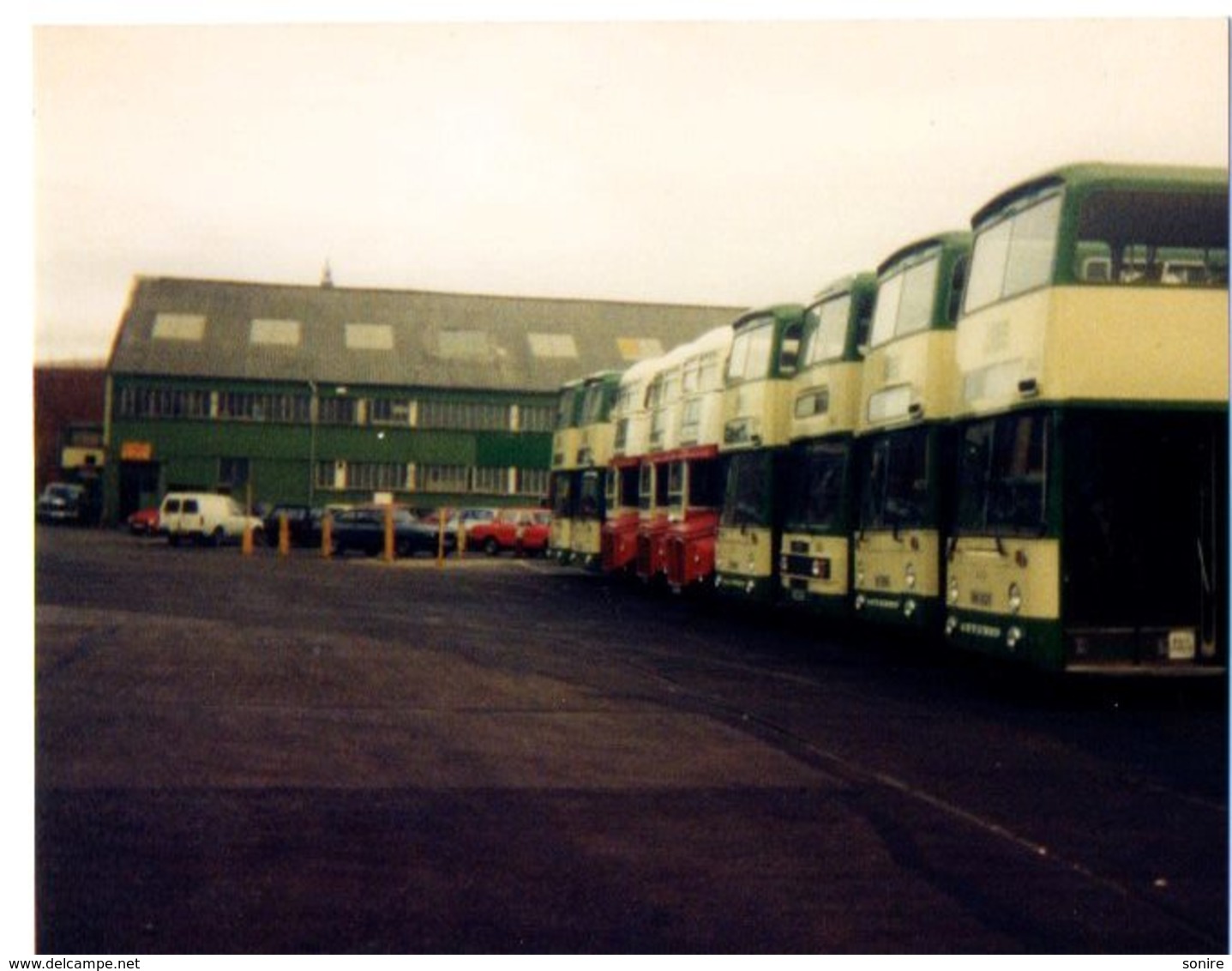 35mm ORIGINAL PHOTO ENGLAND BUS OMNIBUS STATION  - F988 - Other & Unclassified