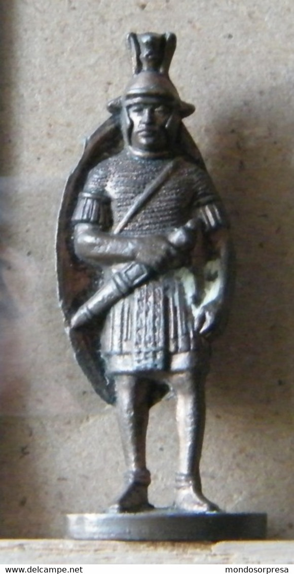 (SLDN°26) KINDER FERRERO, SOLDATINI IN METALLO  ROMANI 1978/86, 35 MM - B11 - Figurine In Metallo