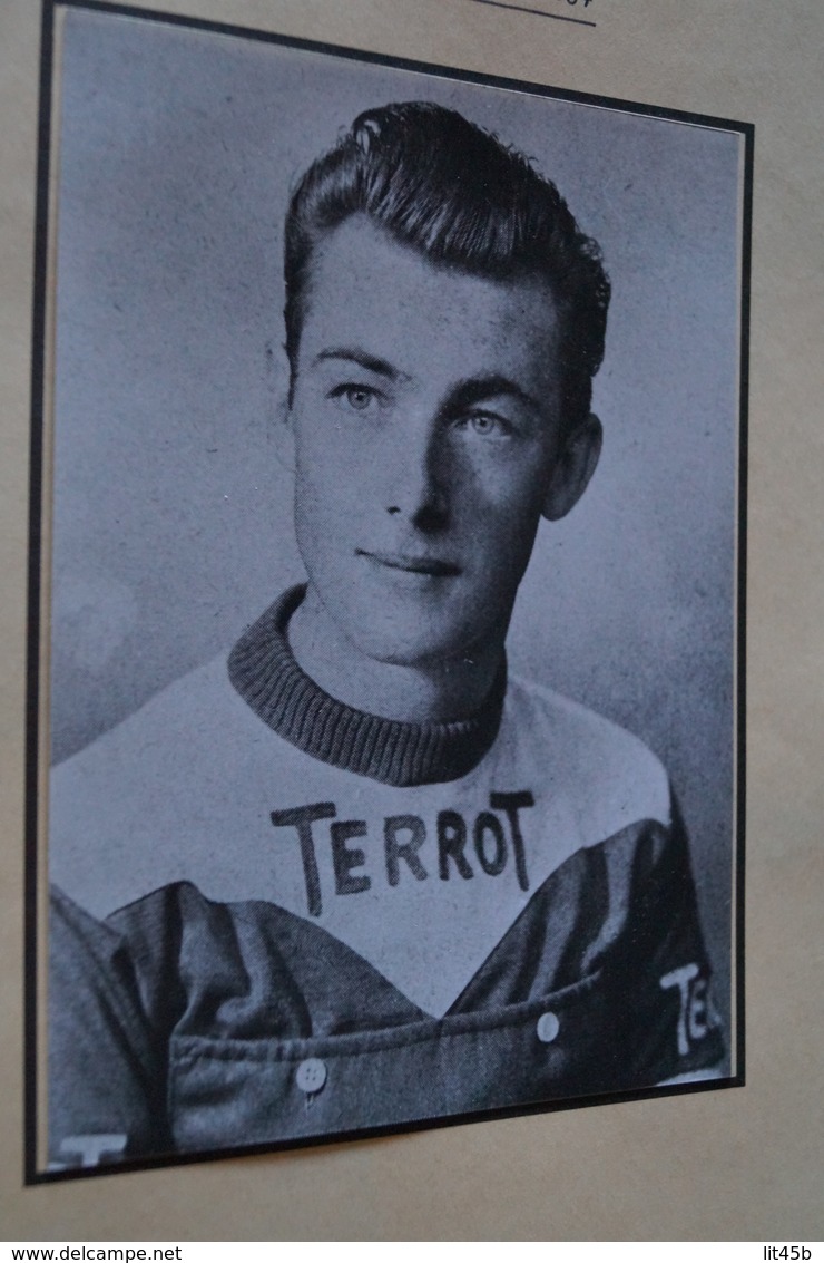 Coureurs Cyclistes, Tour De France , Charly Gaul 1954,17 Cm. Sur 12 Cm. - Cycling