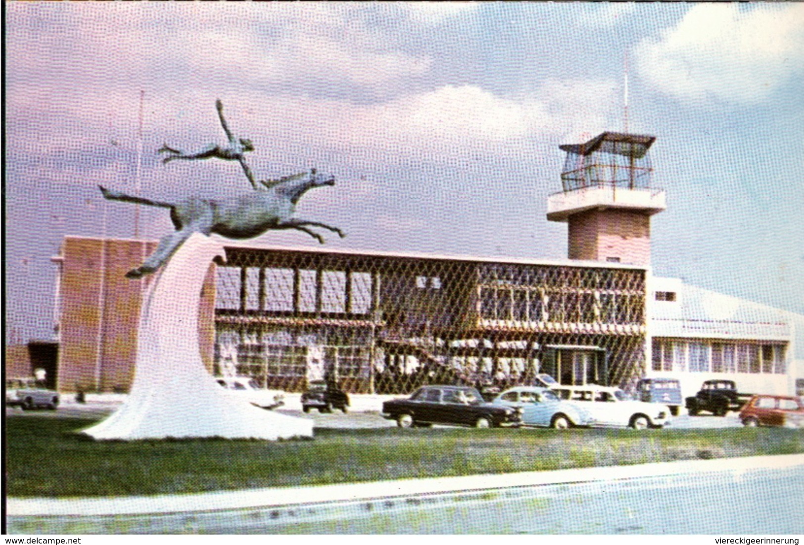 !  Modern Postcard Lobito, Angola, Flughafen, Aeroporto, Airport, Tower, Autos, Cars - Vliegvelden