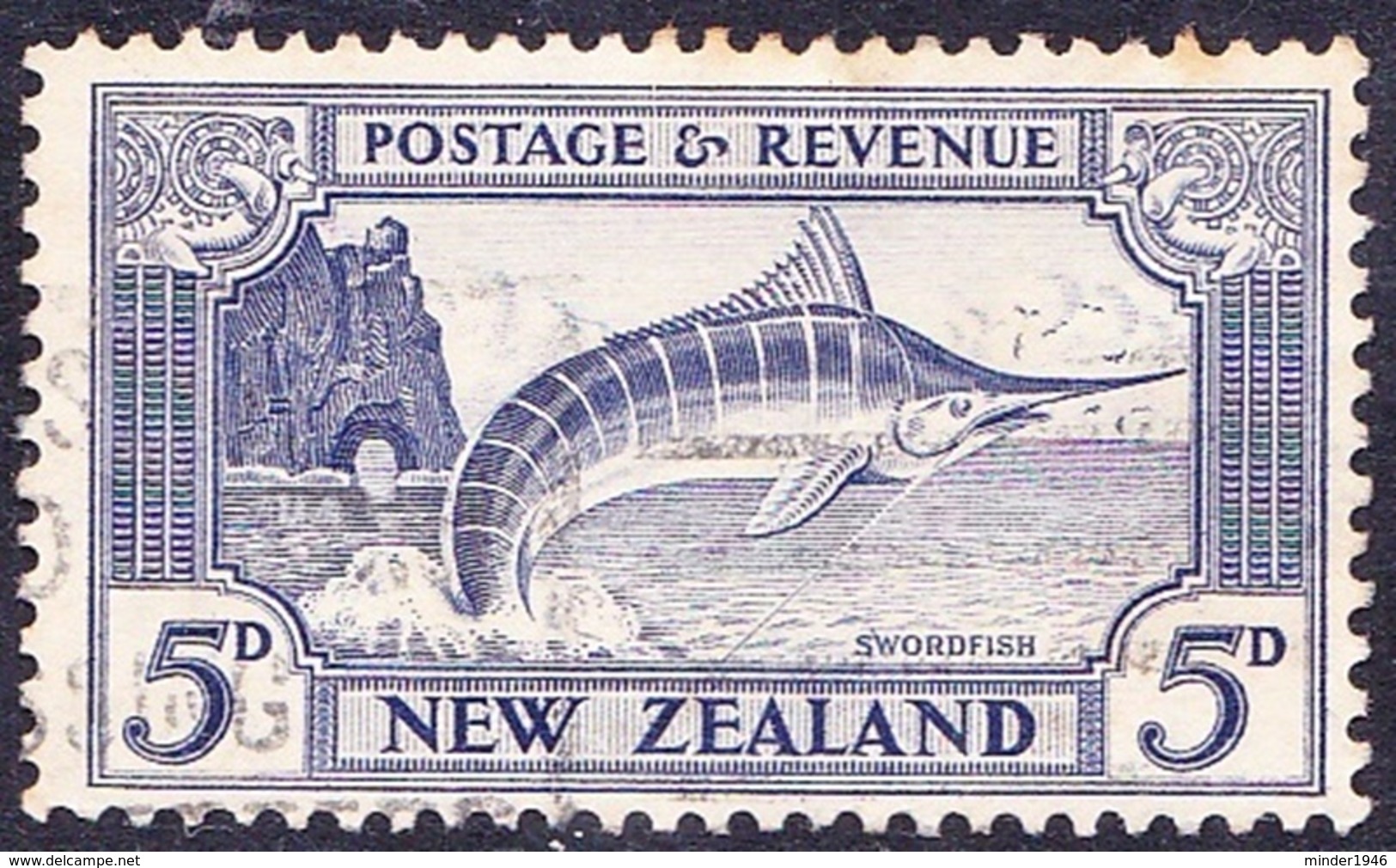 NEW ZEALAND 1941 5d Ultramarine SG584b Used - Dienstzegels