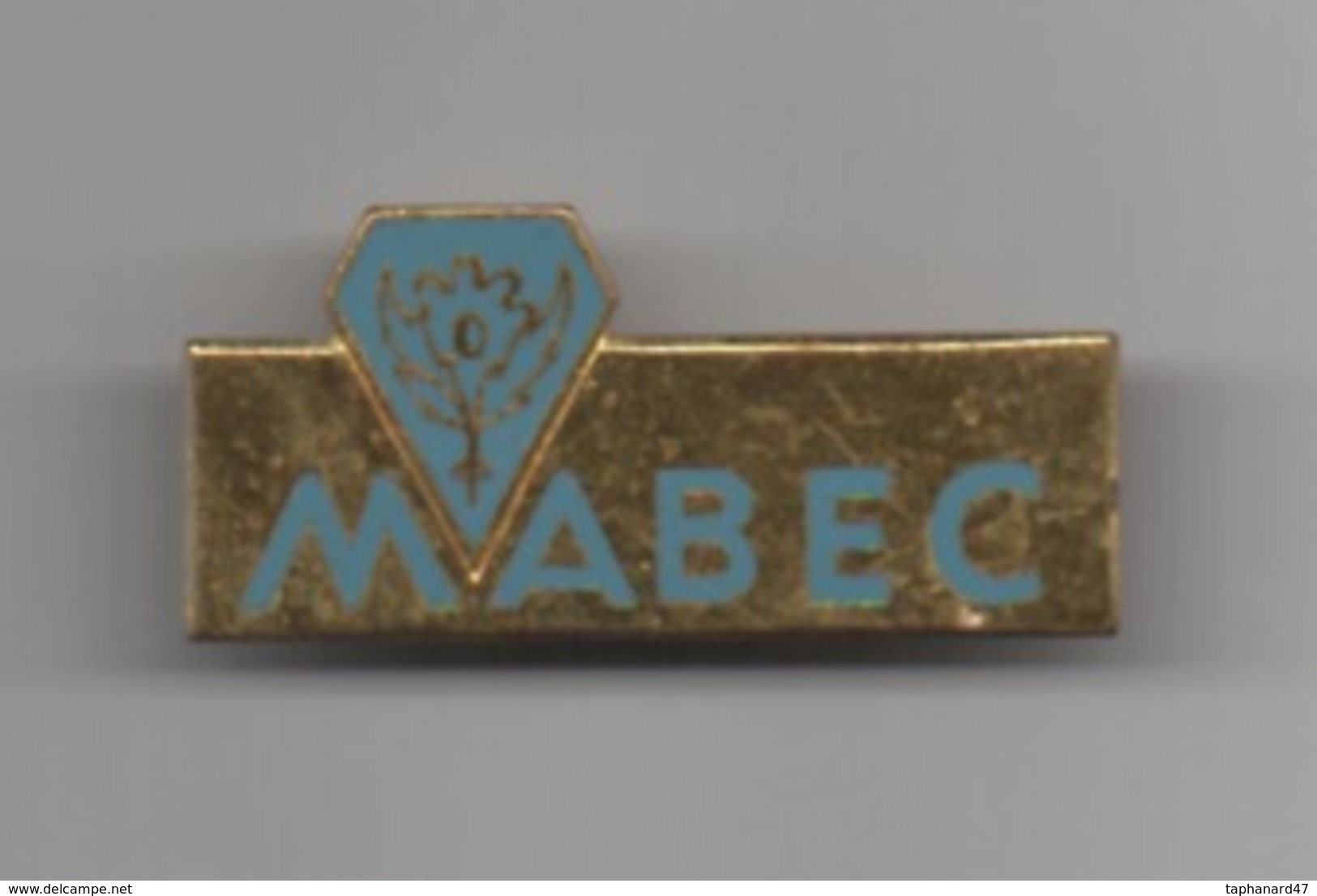 Insigne De Vendeur De Motoculteur « MABEC ». Drago . Paris . - Other & Unclassified