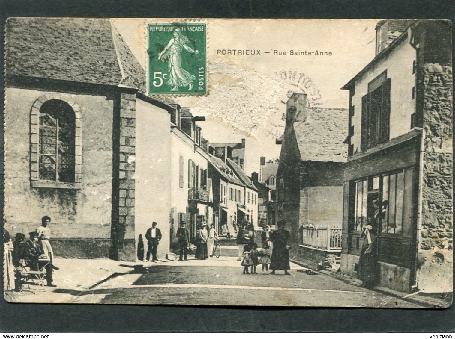 CPA - PORTRIEUX - Rue Sainte Anne, Animé - Saint-Quay-Portrieux