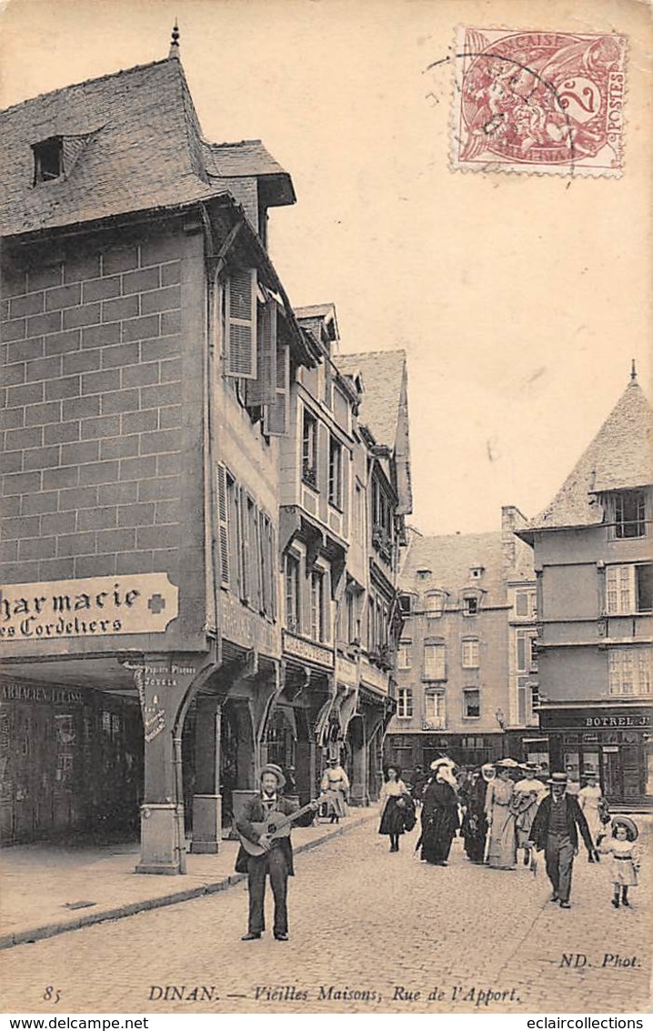 Dinan     22       Ensemble de  18 Cartes  Rues et vues diverses                  (voir scan)