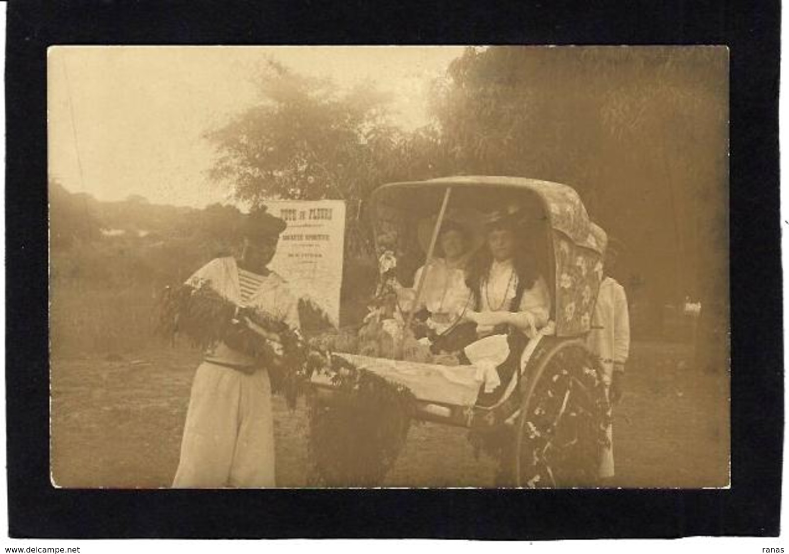 CPA Madagascar Afrique Noire Non Circulé Carte Photo RPPC Fête Des Fleurs Majunga - Madagaskar