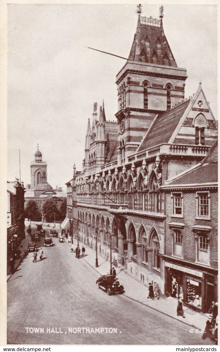 AR35 Town Hall, Northampton - Rppc, Animated, Shops, Vintage Cars - Northamptonshire