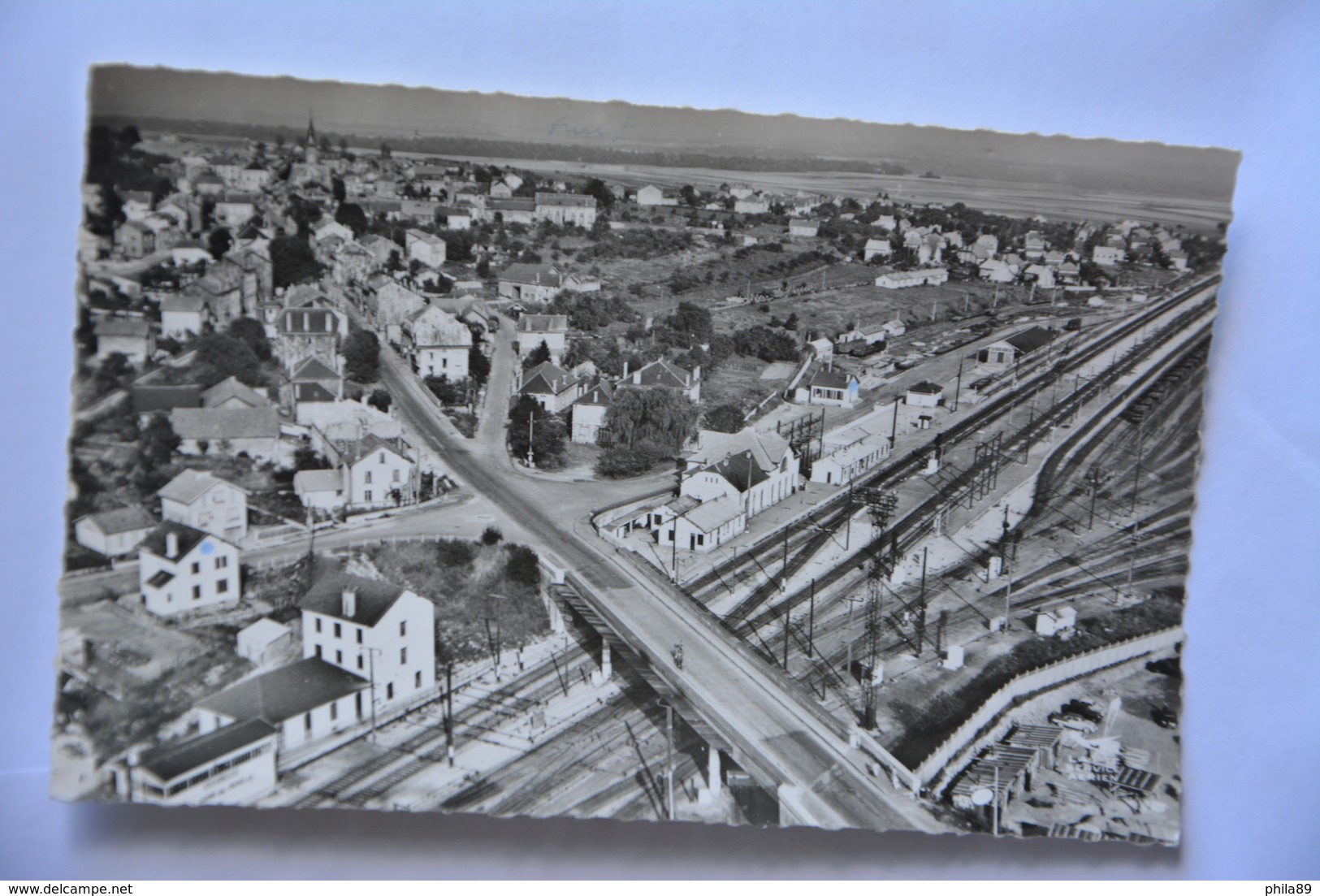 En Avion Au Dessus De ... AUDUN-le-ROMAN-la Gare - Altri & Non Classificati