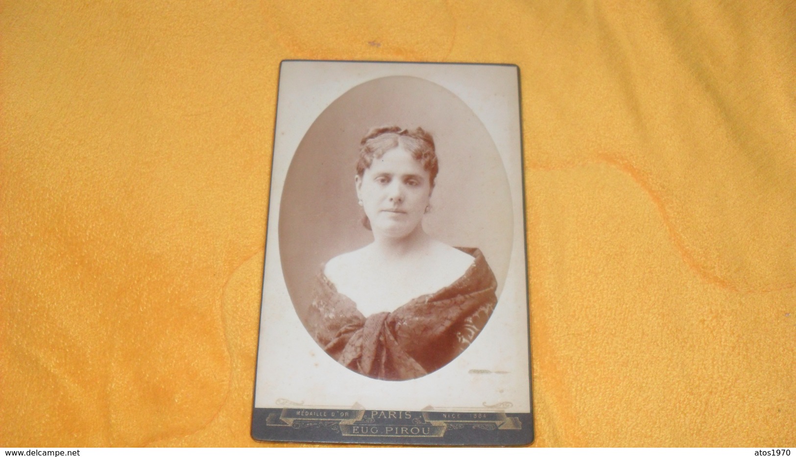 PHOTO ANCIENNE DATE ?.../ PORTRAIT FEMME...EUG. PIROU PARIS...10,5CM X 16,2CM... - Persone Anonimi