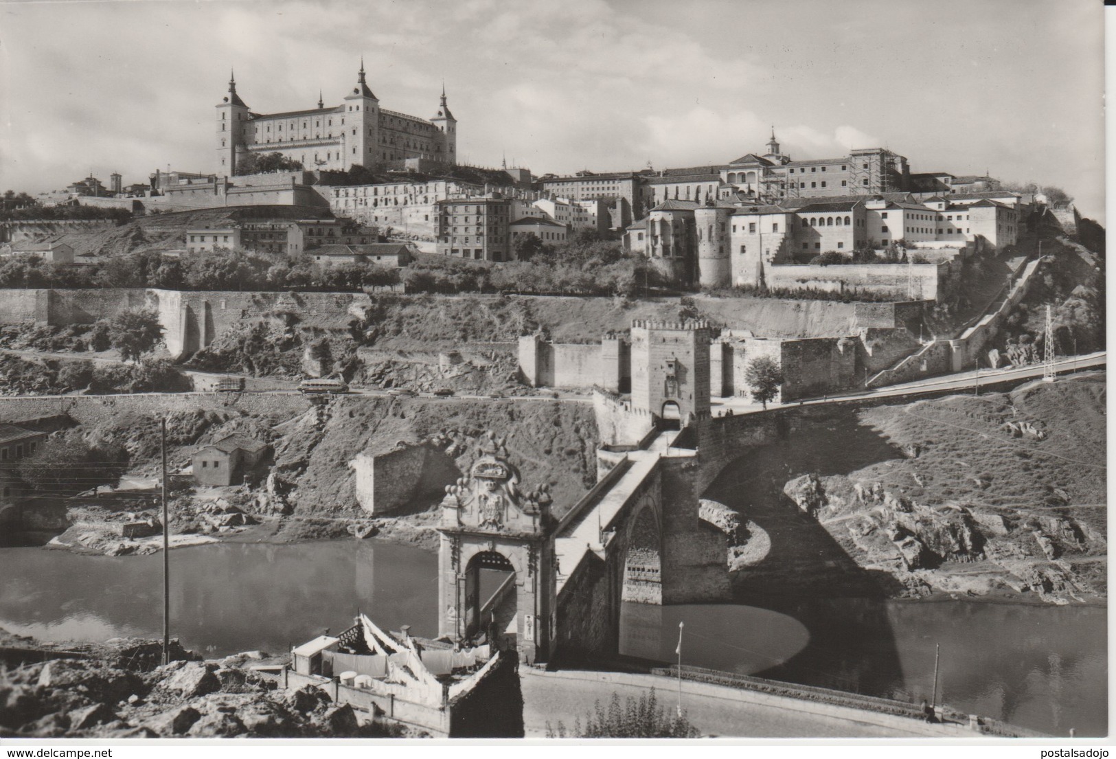 (TOL402) TOLEDO. EL ALCAZAR Y PUENTE DE ALCANTARA ... UNUSED - Toledo