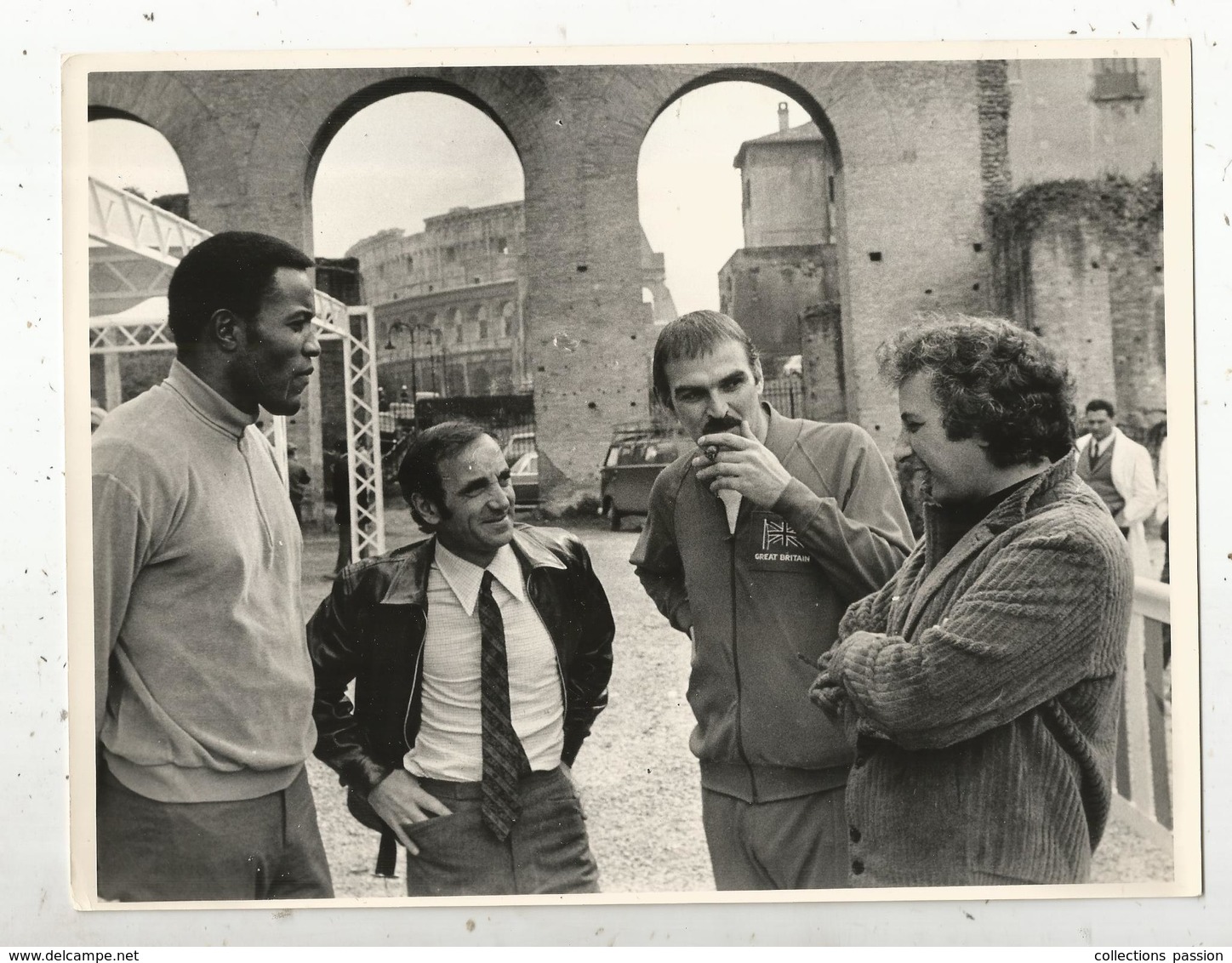 Photographie The Associated Press, 1969 , Fim : The GAMES , Rome , CHARLES AZNAVOUR ,  3 Scans , Frais Fr 1.95e - Célébrités