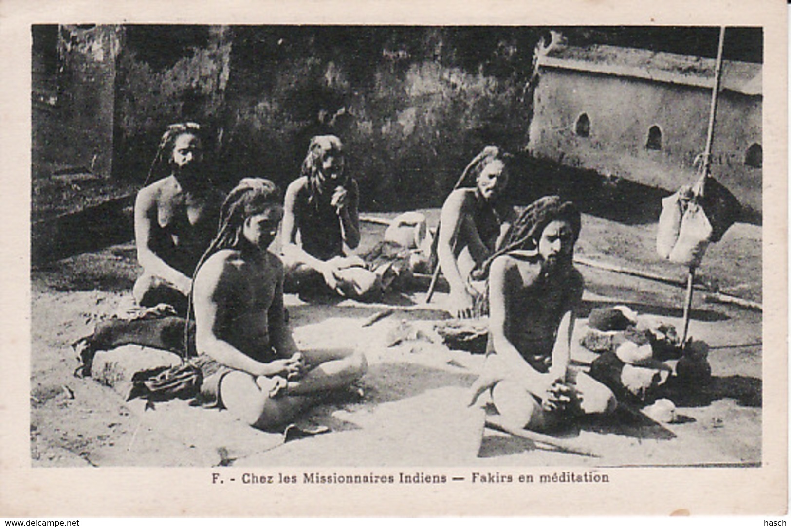 2785	97	Fakirs En Méditation 1930 - India