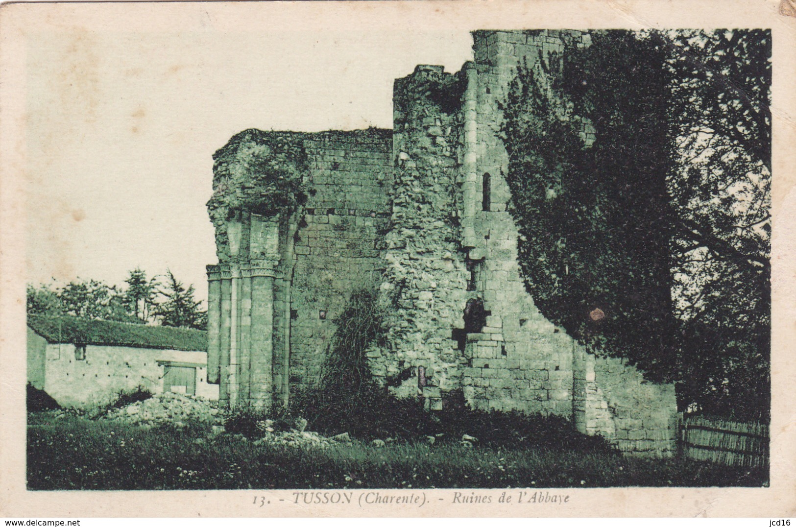 CPA FRANCE TUSSON Charente Ruines De L'Abbaye Couleur Verte - Altri & Non Classificati