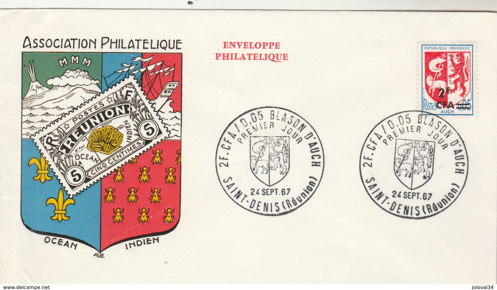 REUNION FDC Yvert 373 Blason Auch - St Denis 24/9/1967 - Léger Pli à Gauche - Lettres & Documents