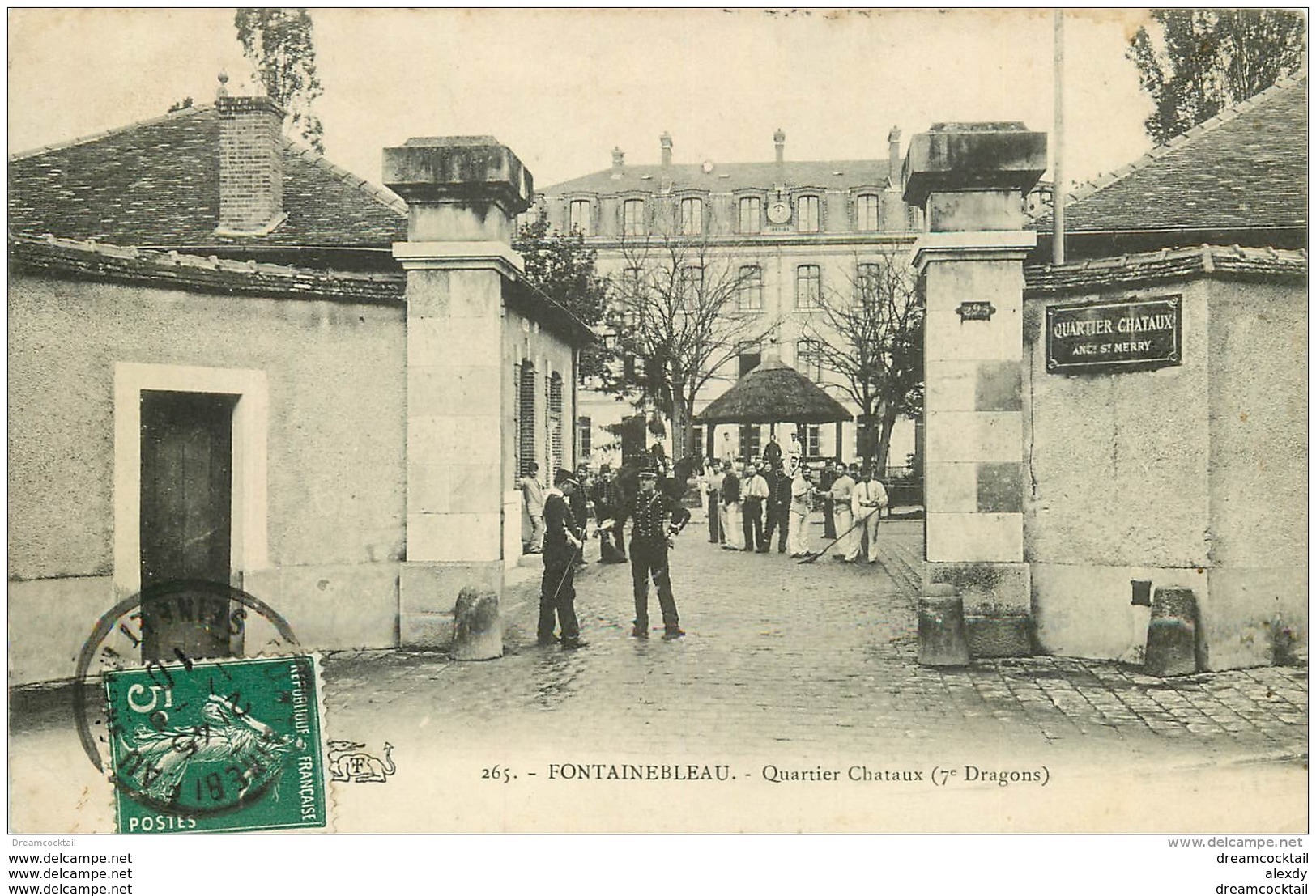 77 FONTAINEBLEAU. Quartier Chataux  7° Dragons 1910 - Fontainebleau