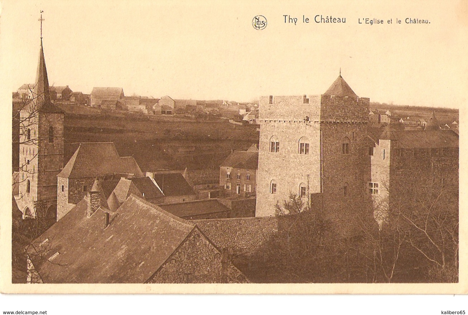 Thy-le-Château L'église Et Le Château - Other & Unclassified