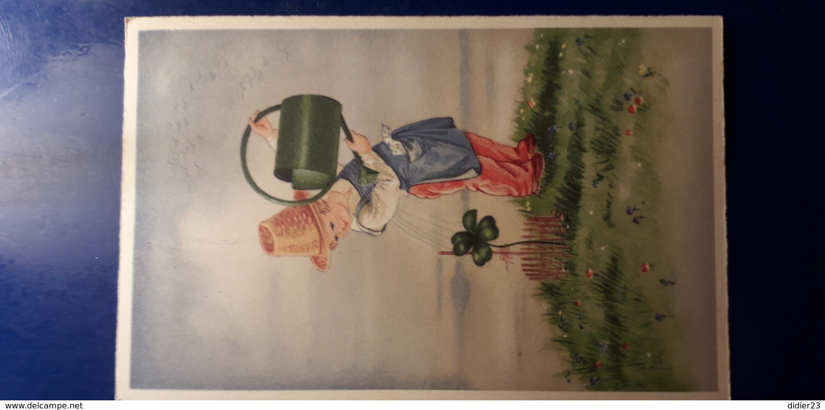 JARDINIER  ENFANT AVEC UNE ARROSOIR TREFFLE A 4 FEUILLES - Andere & Zonder Classificatie