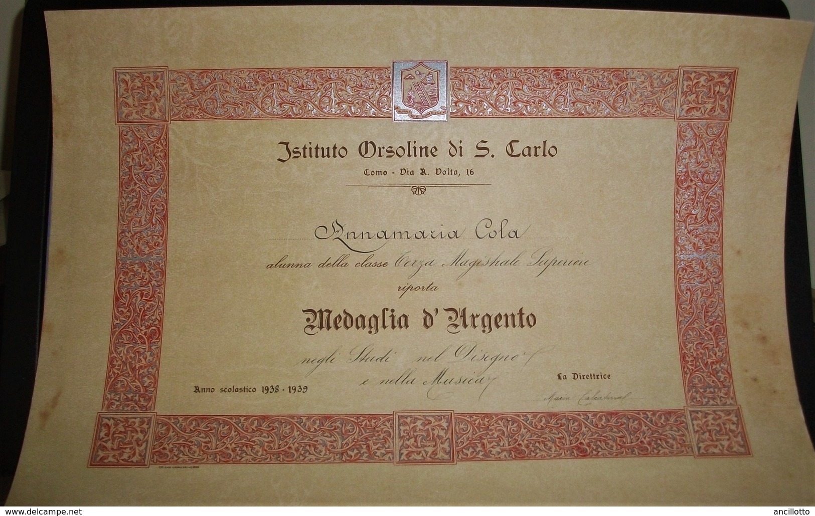 DUE ATTESTATI IST.ORSOLINE COMO ASSEGNAZIONE MEDAGLIA D'ARGENTO 1937/38-1938/39 - Diplomi E Pagelle