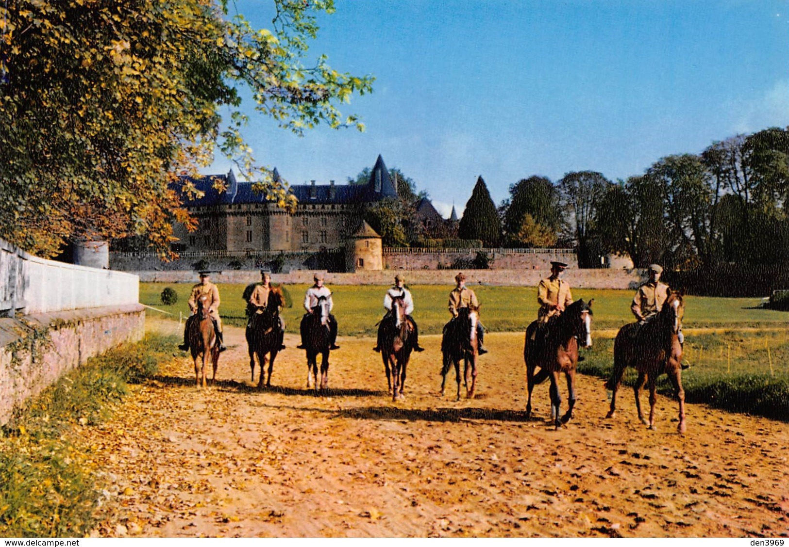 Haras De POMPADOUR - Les Grooms à L'entraînement Sur L'hippodrome - Arnac Pompadour