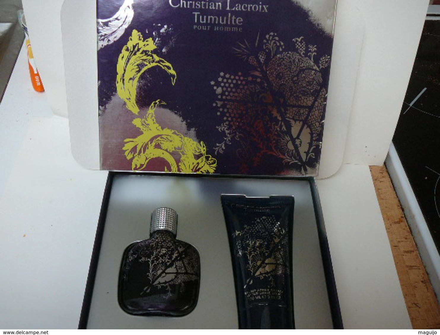 CHRISTIAN LACROIX" TUMULTE " POUR HOMME  COFFRET ETAT NEUF LIRE ET VOIR!! - Miniatures Hommes (avec Boite)