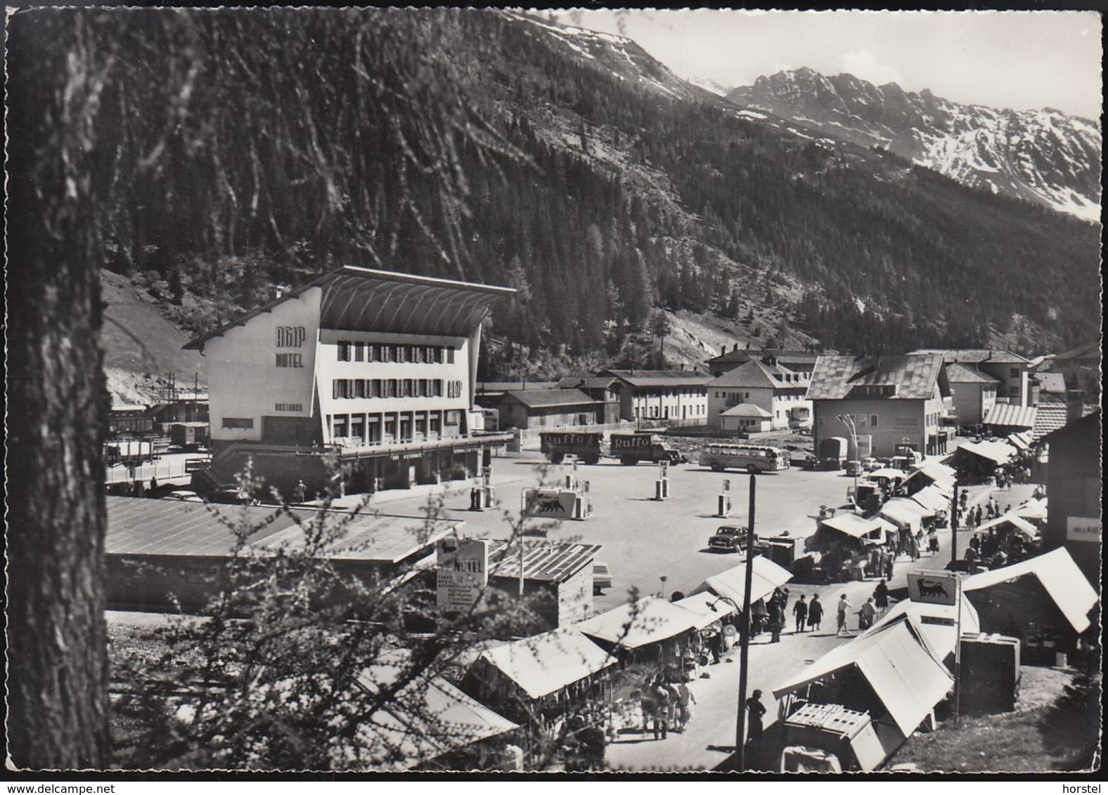 Italien -  Brennero - Brennerpass - Agip- Hotel - Parkplatz - Cars - LKW - Bus - Railway ( 50er Jahre) - Bolzano