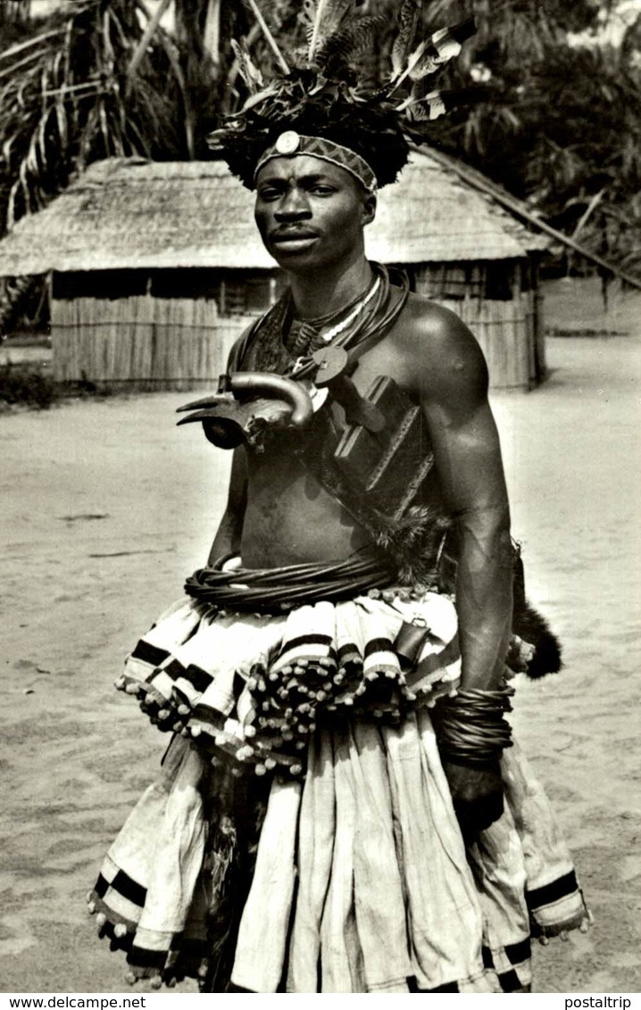 CARTE FOTO CONGO BELGE MWEKA JEUNE HOMME BAKUBA - Otros & Sin Clasificación