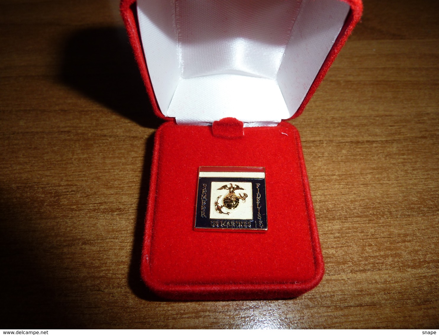 Pulce Occhiello 15 Anni Impiegato Civile US Marines - USMC Civilian Lapel Button 15 Years Service (166) - Copricapi