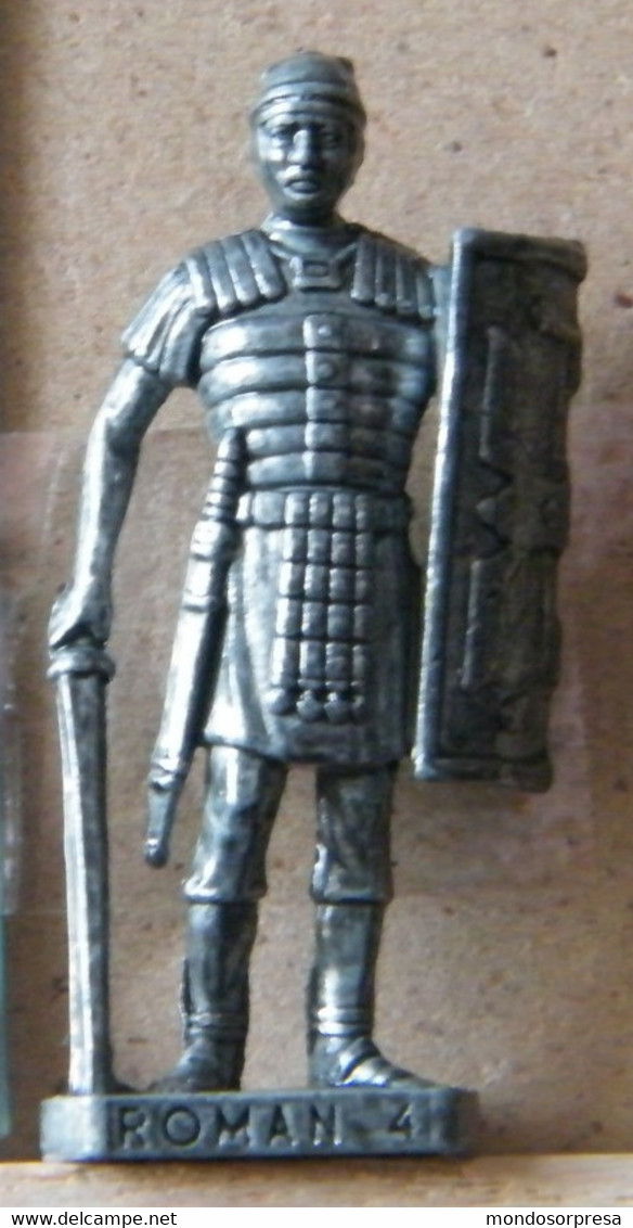 (SLDN°94) KINDER FERRERO, SOLDATINI IN METALLO ROMANI 100/300 N° 4 SCAME VECCHIO ARGENTO - Metal Figurines