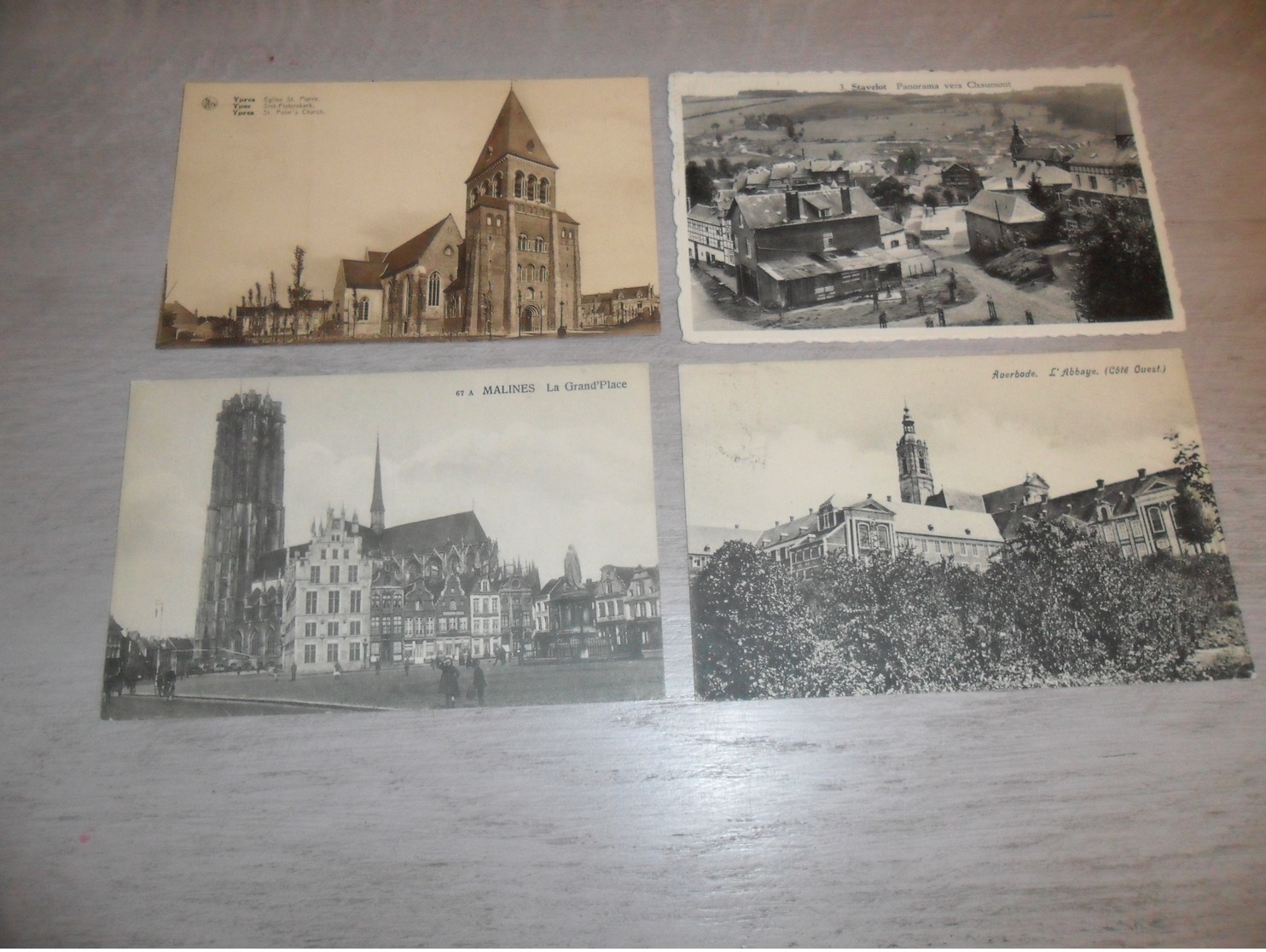 Grand beau lot de 100 cartes postales de Belgique        Groot mooi lot van 100 postkaarten van België