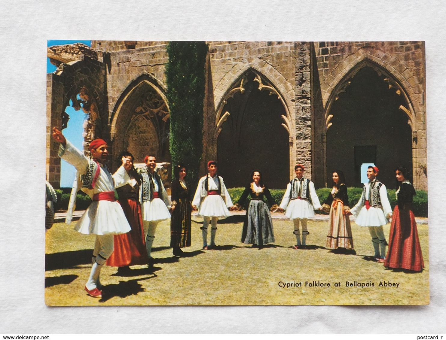 Cyprus Folk Dancing  Bellapais Abbey    A 196 - Chipre