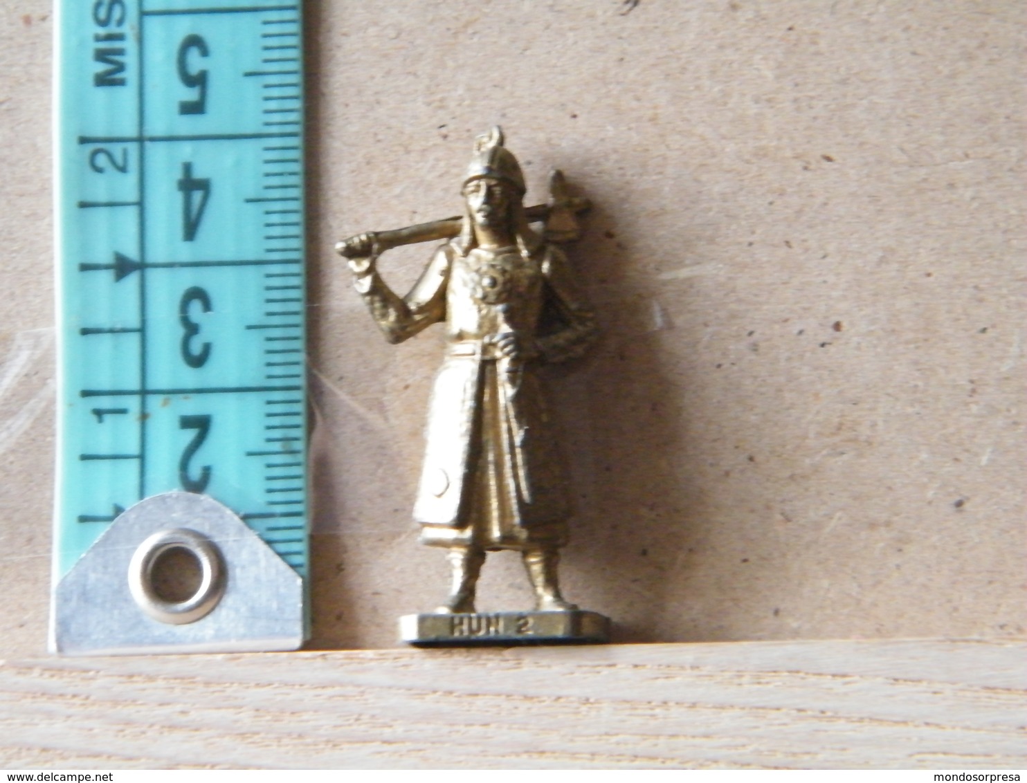 MONDOSORPRESA, (SLDN°114) KINDER FERRERO, SOLDATINI IN METALLO UNNI 2 K95 N108 - Figurines En Métal