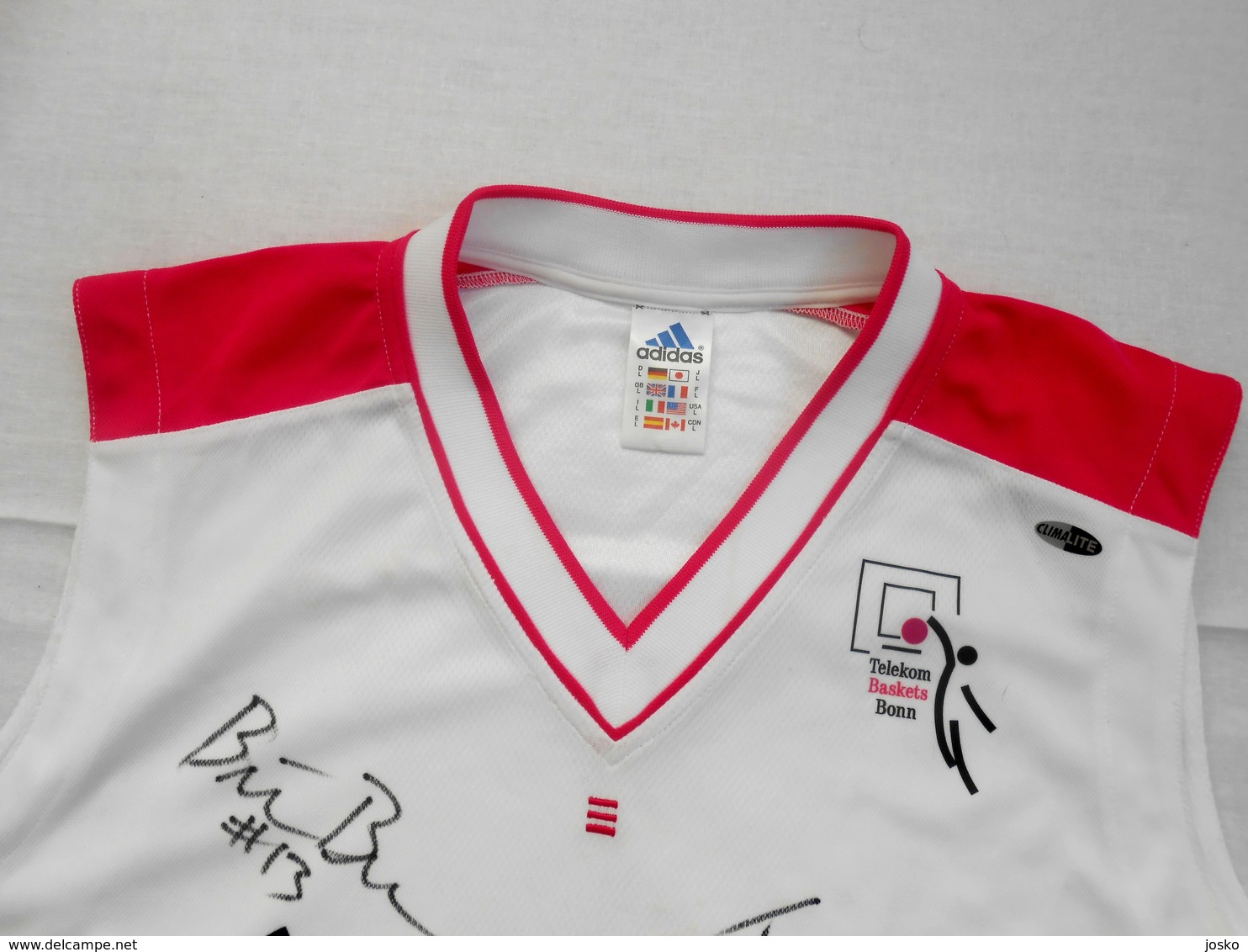 TELEKOM BASKETS BONN Germany Basketball Club ORIGINAL AUTOGRAPHS - HAND SIGNED JERSEY 2002/03. Basket Trikot Deutschland - Autographes