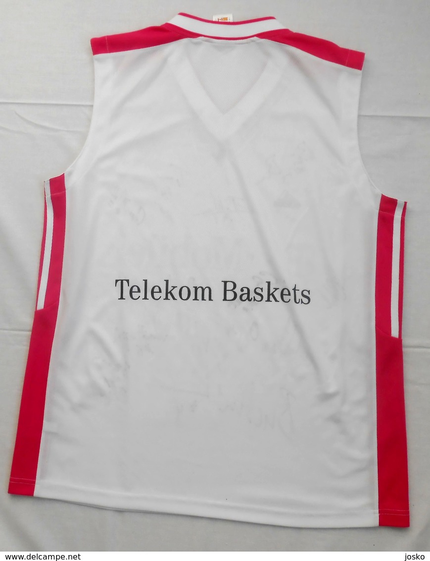 TELEKOM BASKETS BONN Germany basketball club ORIGINAL AUTOGRAPHS - HAND SIGNED JERSEY 2002/03. basket trikot Deutschland