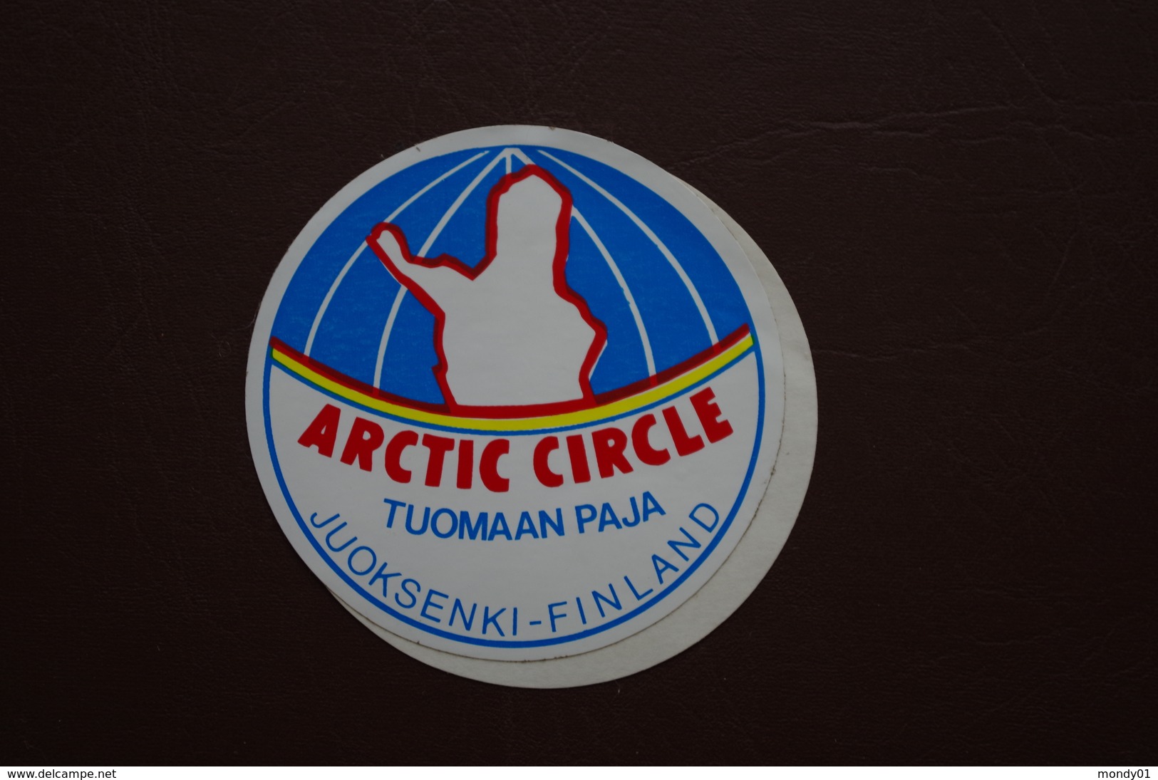 6-177 Autocollant Arctic Circle Cercle Polaire Finlande Juoksenki Tuomaan Paja Mesure D'Arc Meridien - Events & Commemorations