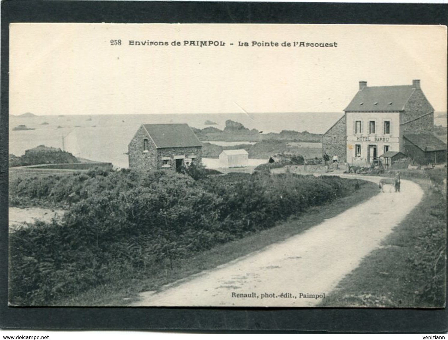 CPA - Environs De PAIMPOL - La Pointe De L'Arcouest - L'Hôtel Barbu, Animé - Paimpol