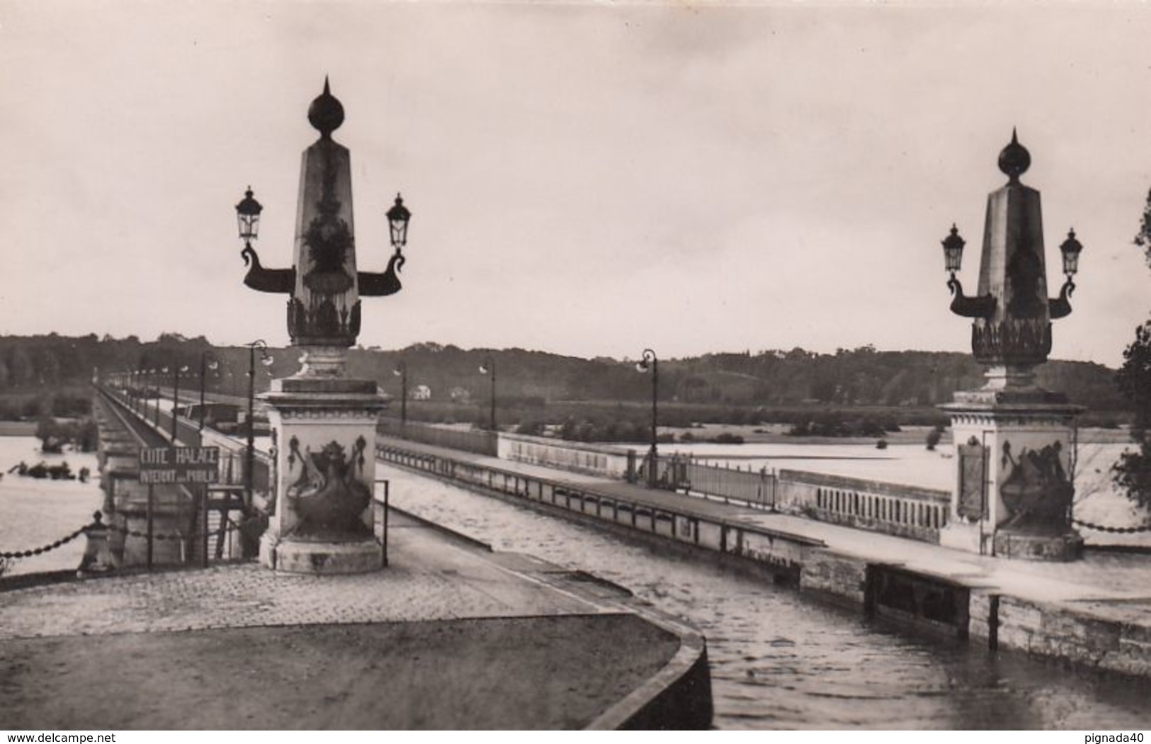 Cp , 45 , BRIARE , Le Pont-Canal (682 M.) Ouvert à La Circulation 16/09/1896, Construit Par Eiffel - Briare