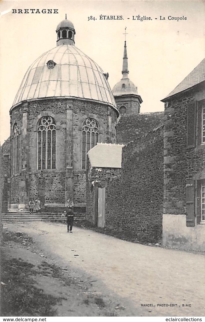 Etables Sur Mer         22       L'église , La Coupole          (voir Scan) - Etables-sur-Mer