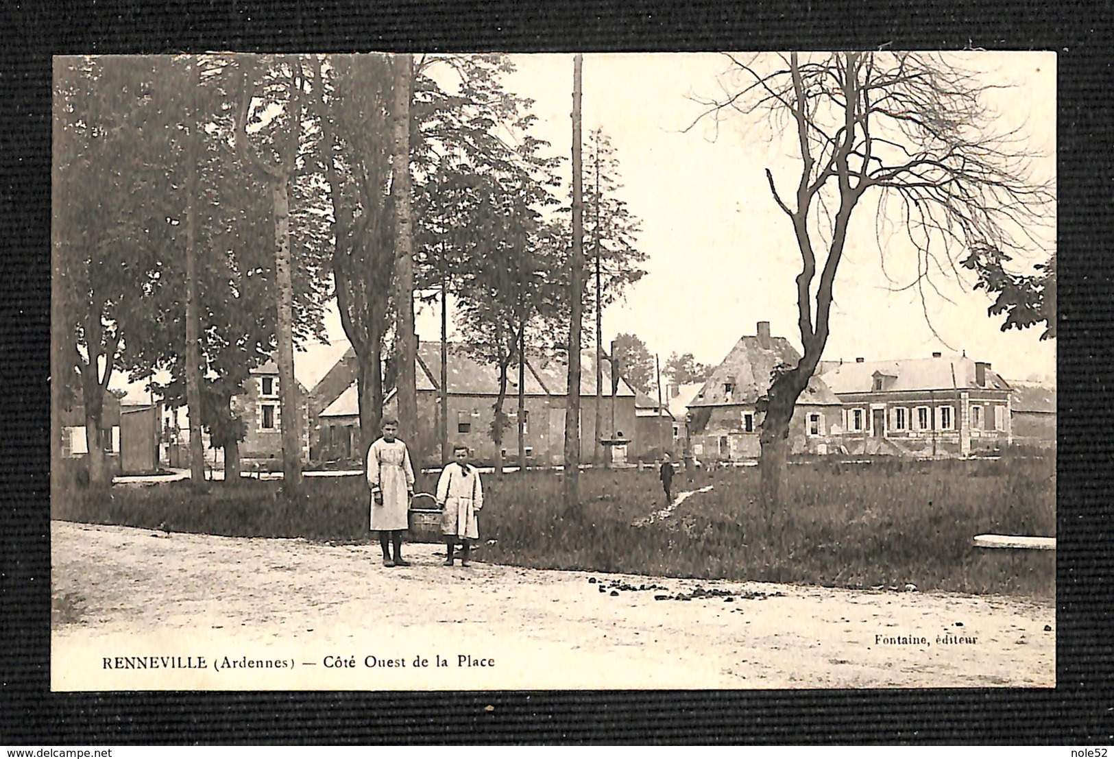 08 - RENNEVILLE - Côté Ouest De La Place - RARE ,#08/003 - Autres & Non Classés