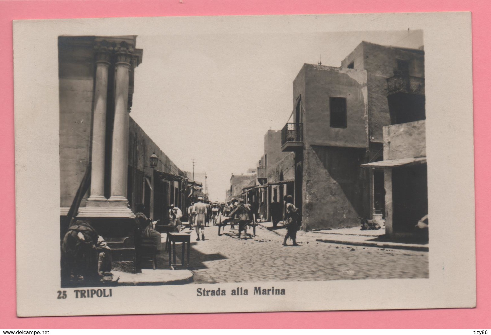 Tripoli - Strada Alla Marina - Libia