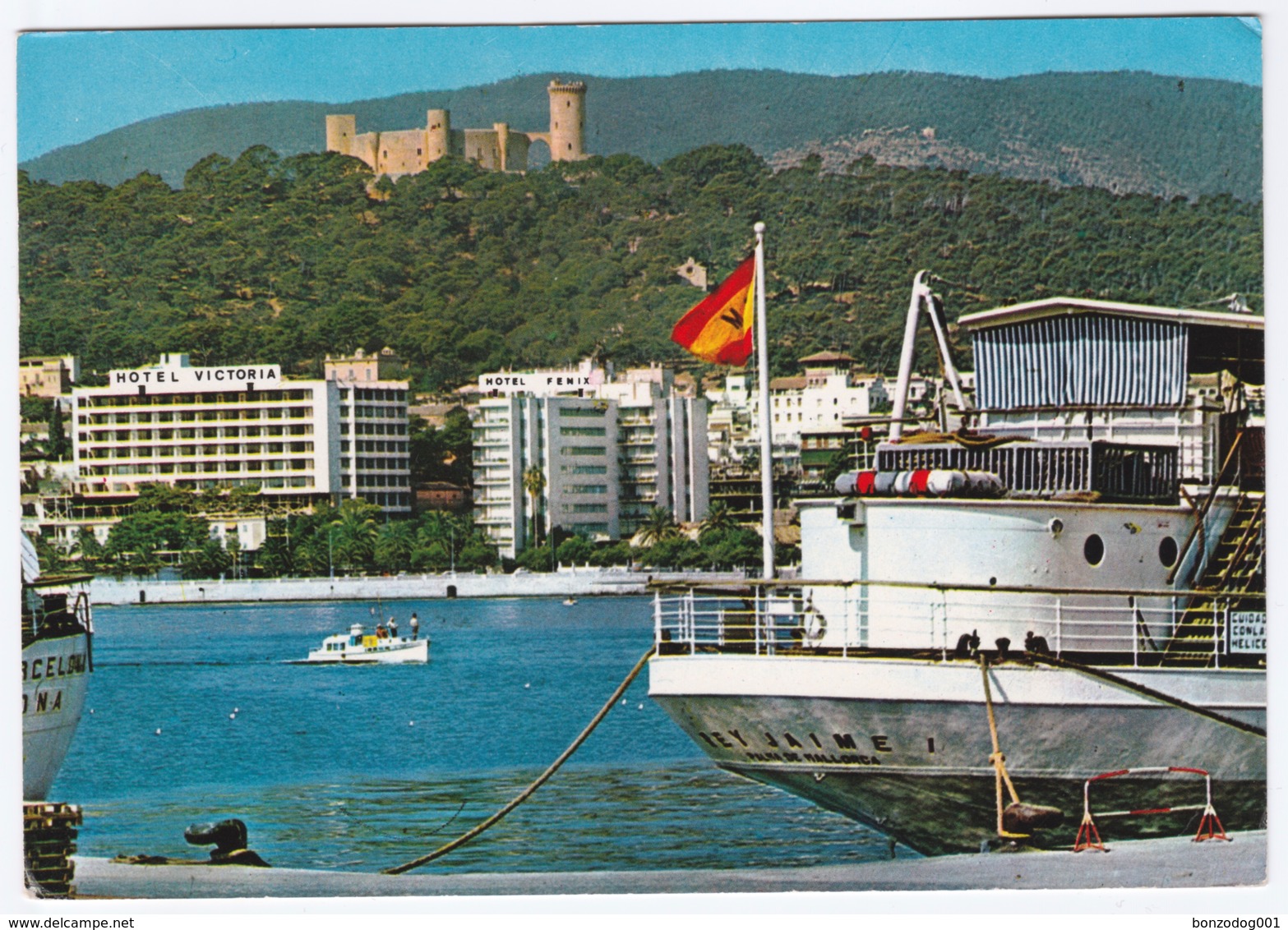 THE PORT AND BELLVER CASTLE, PALMA DE MALLORCA. HOTEL VICTORIA - Mallorca