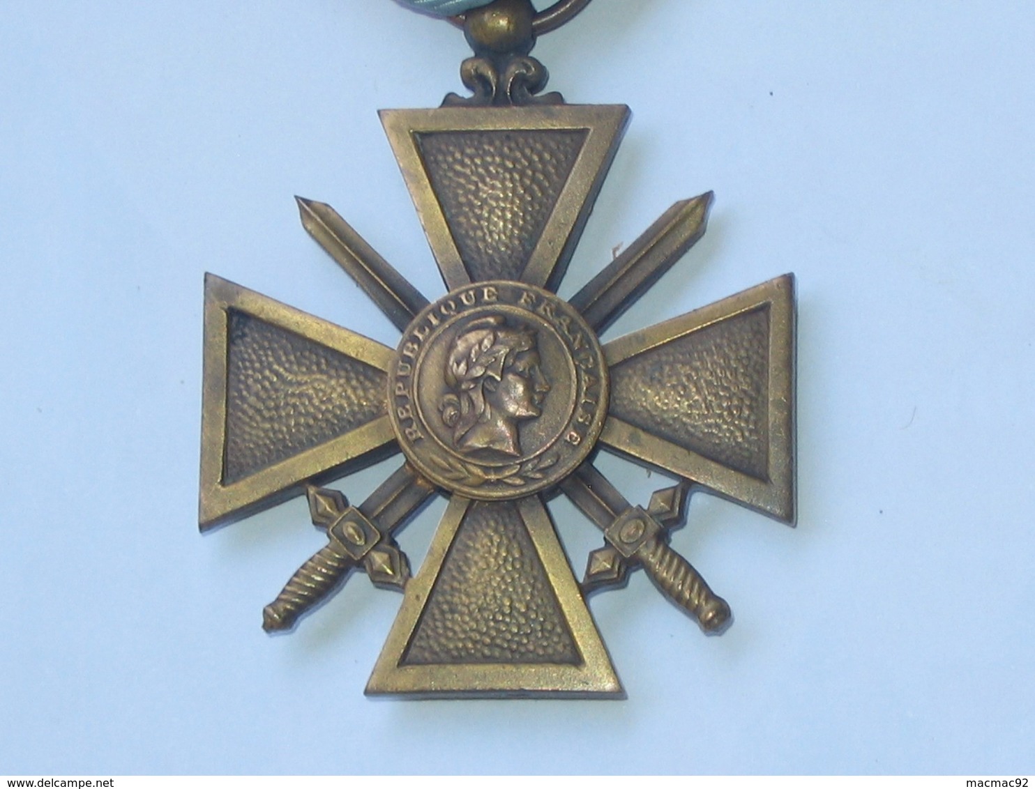 Décoration / Médaille THEATRE DES OPERATIONS EXTERIEURES Avec 1 Citation  ***** EN ACHAT IMMEDIAT **** - France