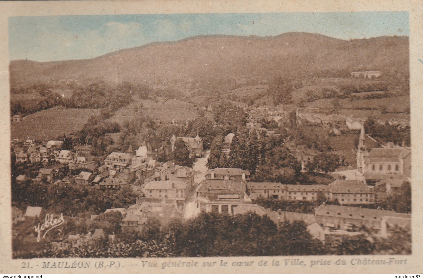 CPA - MAULEON - VUE GENERALE SUR LE COEUR DE LA VILLE PRISE DU CHATEAU FORT - Mauleon