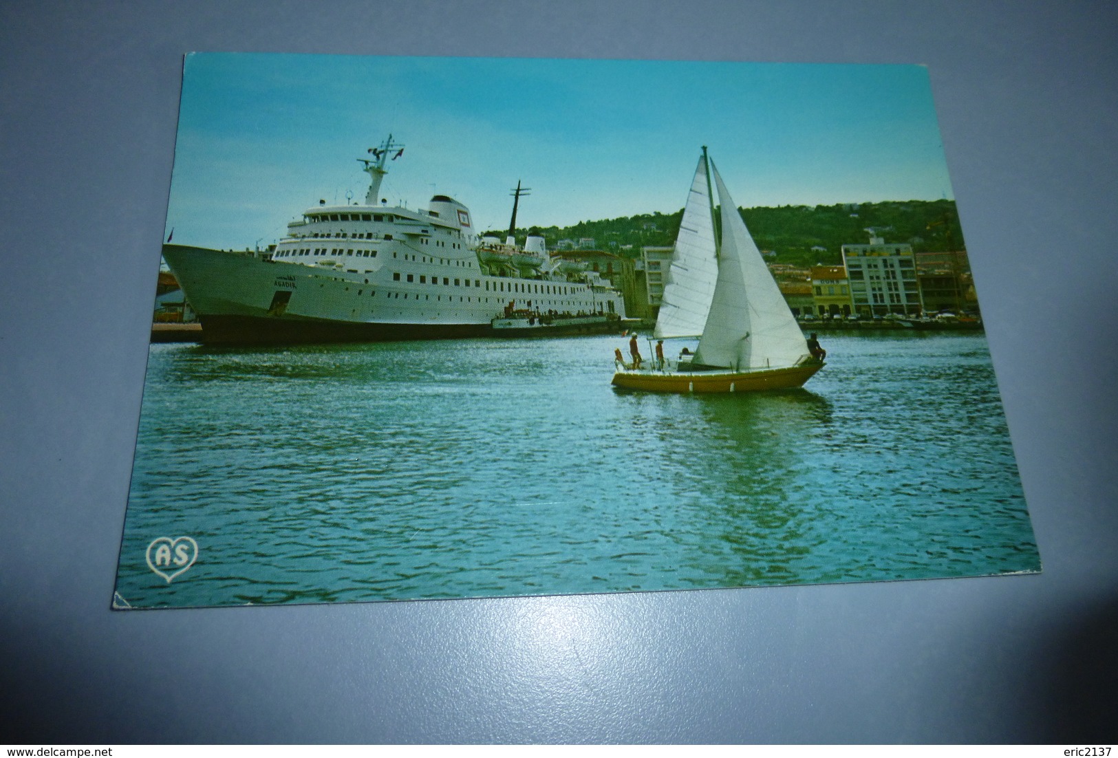 COURRIER DU MAROC ..L'AGADIR A QUAI ...SETE - Ferries