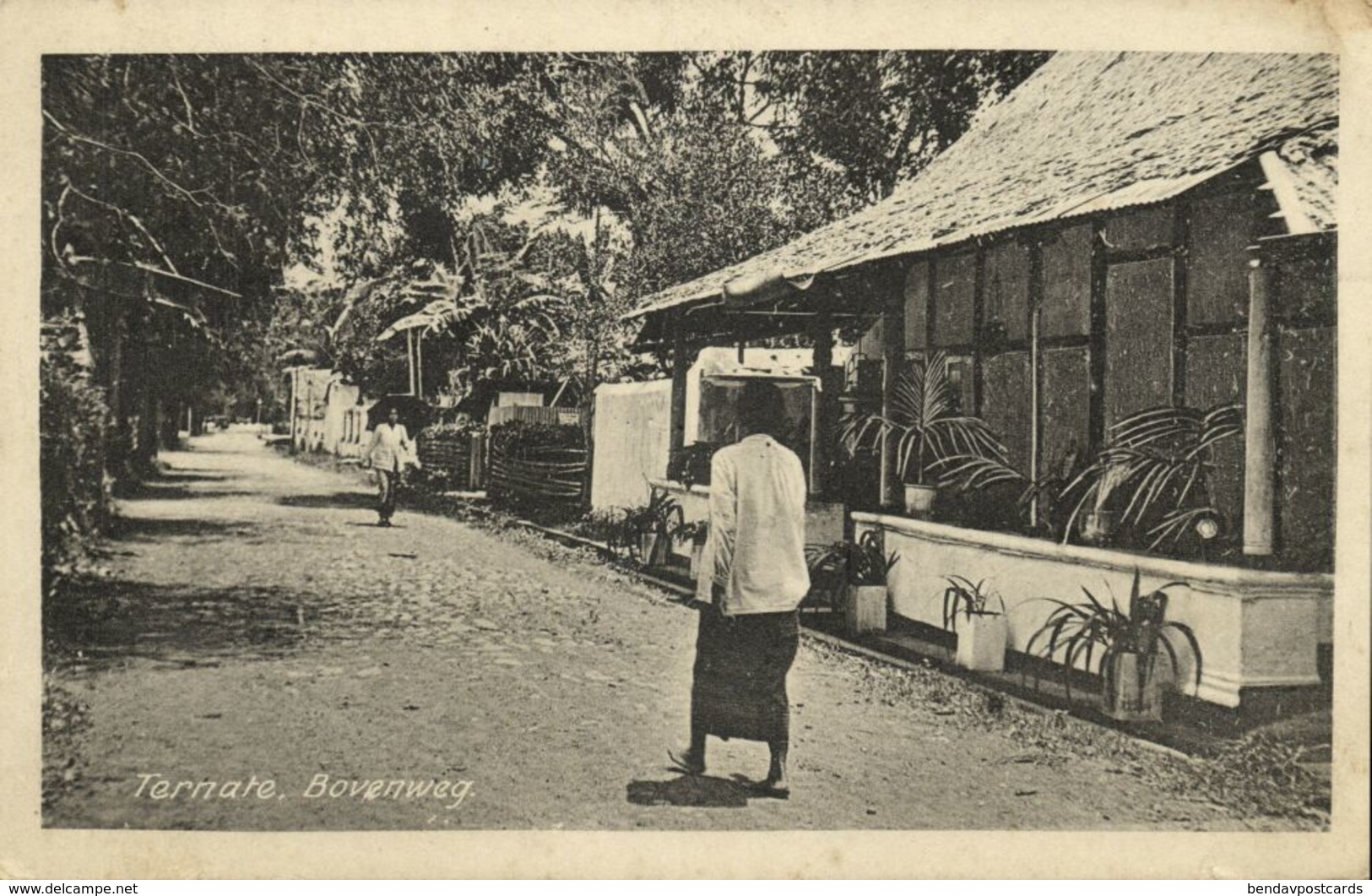 Indonesia, MOLUCCAS MALUKU TERNATE, Heerenstraat Street Scene (1926) Postcard - Indonesië