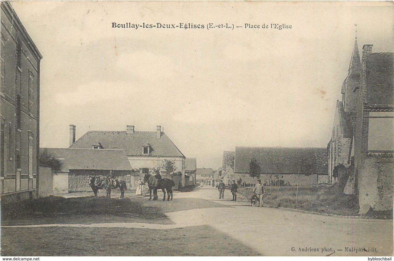 CPA 28 Eure Et Loir Boullay Les Deux Eglises Place De L'Eglise Cavaliers Chevaux - Autres & Non Classés