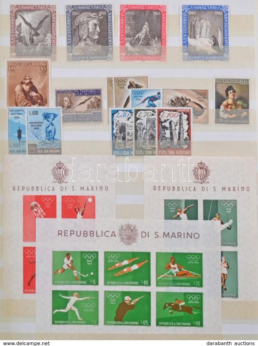 ** * San Marino Kis Gyűjtemény 8 Lapos A4-es Berakóban, 234 Db Bélyeg és 3 Blokk - Autres & Non Classés