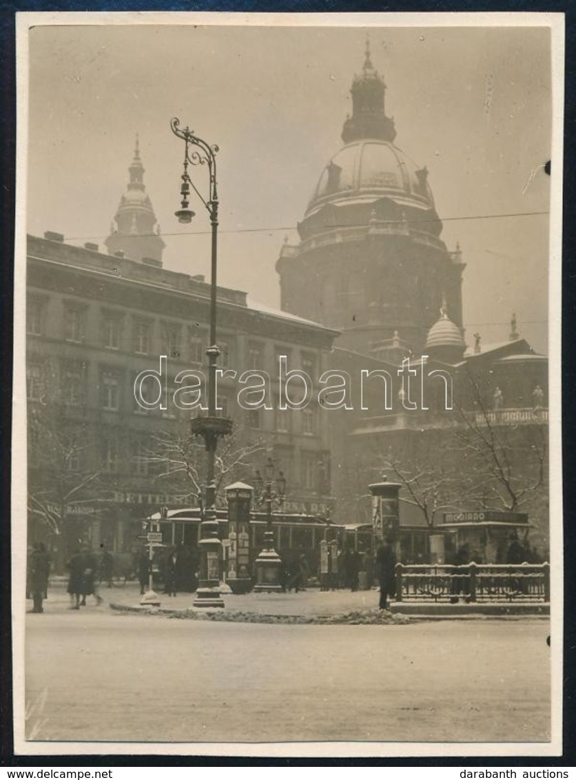 Cca 1933 Kinszki Imre (1901-1945) Budapesti Fotóművész Vintage Fotója A 11-es Villamosról és A Bazilikáról, Jelzés Nélkü - Autres & Non Classés