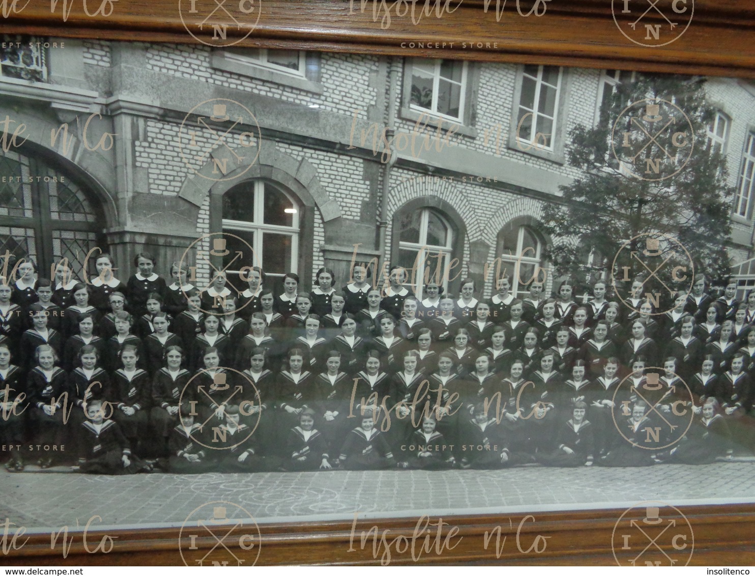 Photographie argentique panoramique N/B encadrée sous verre - élèves de l'école des Soeurs de Champion Namur 1935-1936